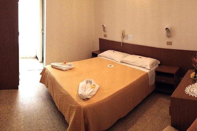 Hotel Till Rimini Exterior photo